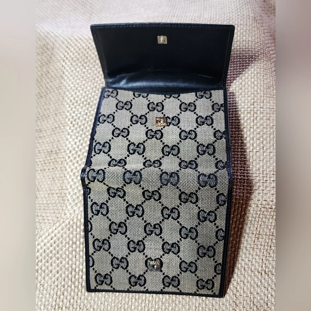 Gucci Black GG Canvas and Leather French Compact Wallet - Picture 2 of 16